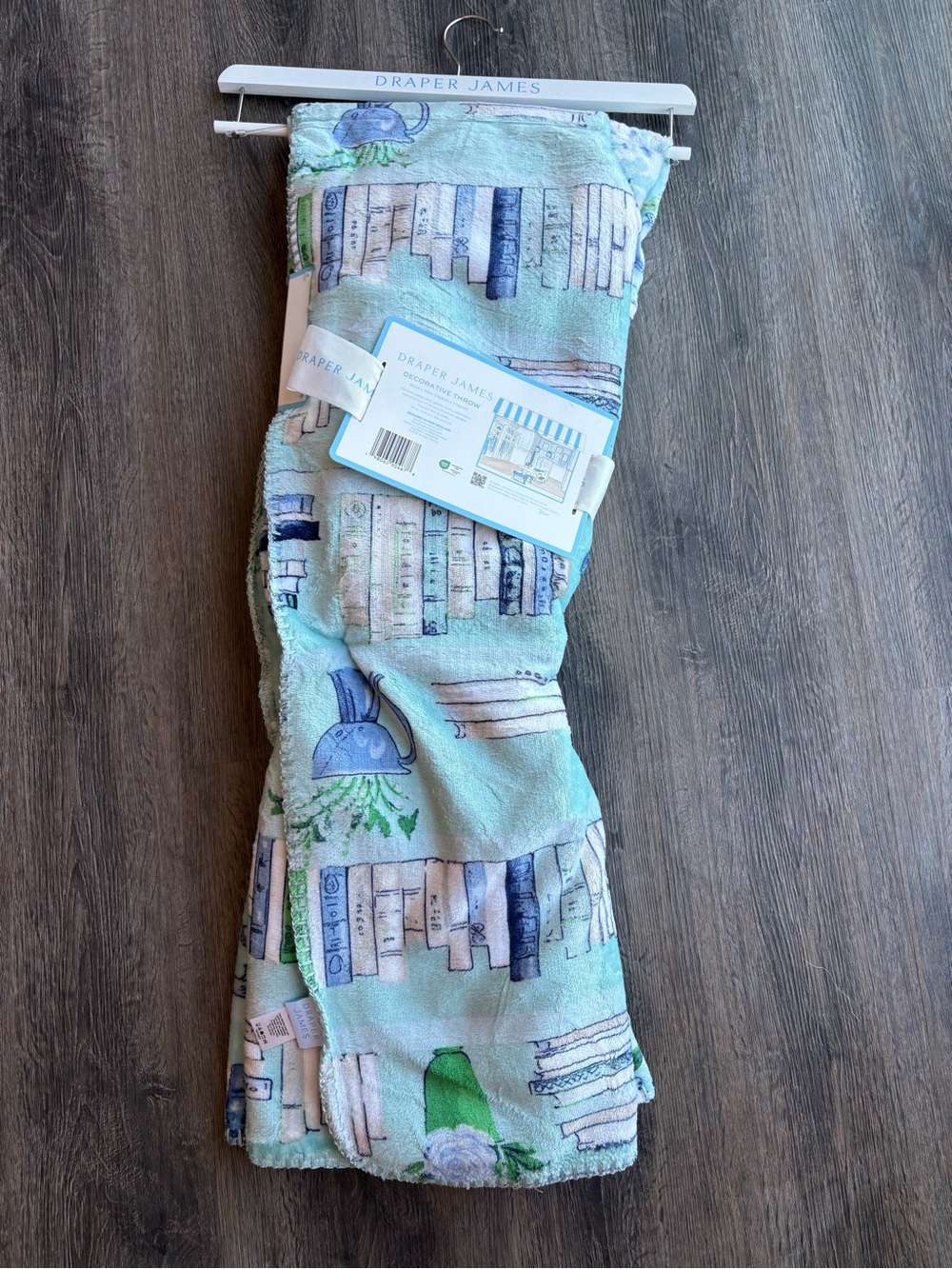 NWT Draper James Book Throw Blanket - Picture 4 of 6